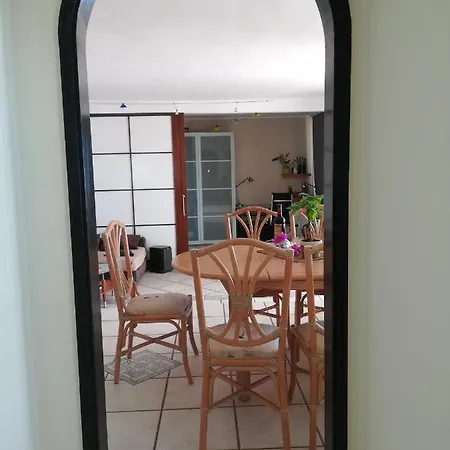 Sin Pena * Tías